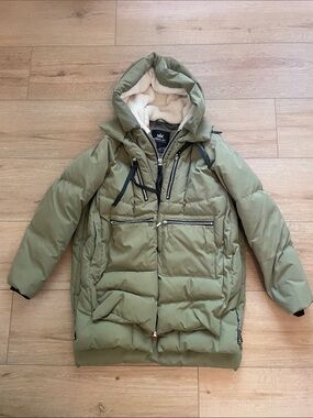 Orolay Olive Green Quilted Puffer Coat with Hood, Women Medium